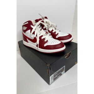 Nike Air Jordan 1 Retro High OG "Artisanal Red" Size 13.5 kids